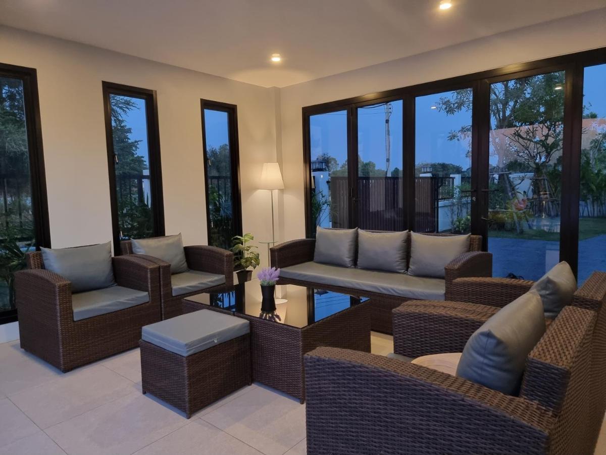 Baan Dalah Pool Villa Buri Ram Zewnętrze zdjęcie
